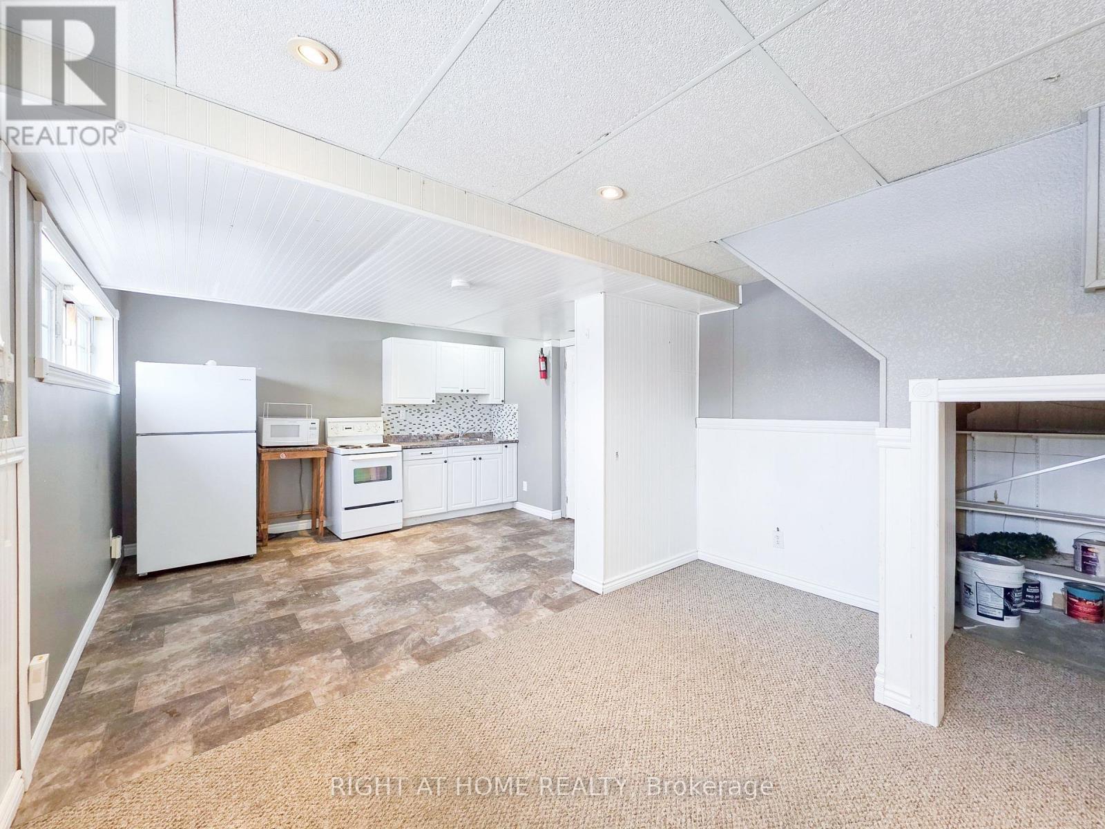 Lower - 168 Towerhill Road, Peterborough, Ontario  K9H 7M8 - Photo 3 - X12649704