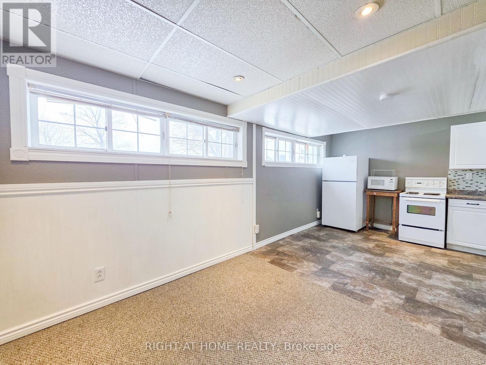 Lower - 168 Towerhill Road, Peterborough, Ontario  K9H 7M8 - Photo 4 - X12649704