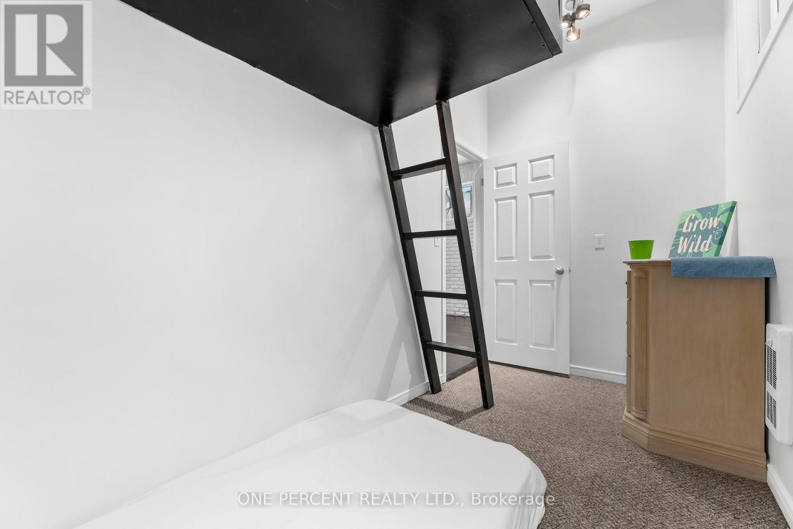 71 Cleak Avenue, Bancroft, Ontario  K0L 2S0 - Photo 10 - X12649134