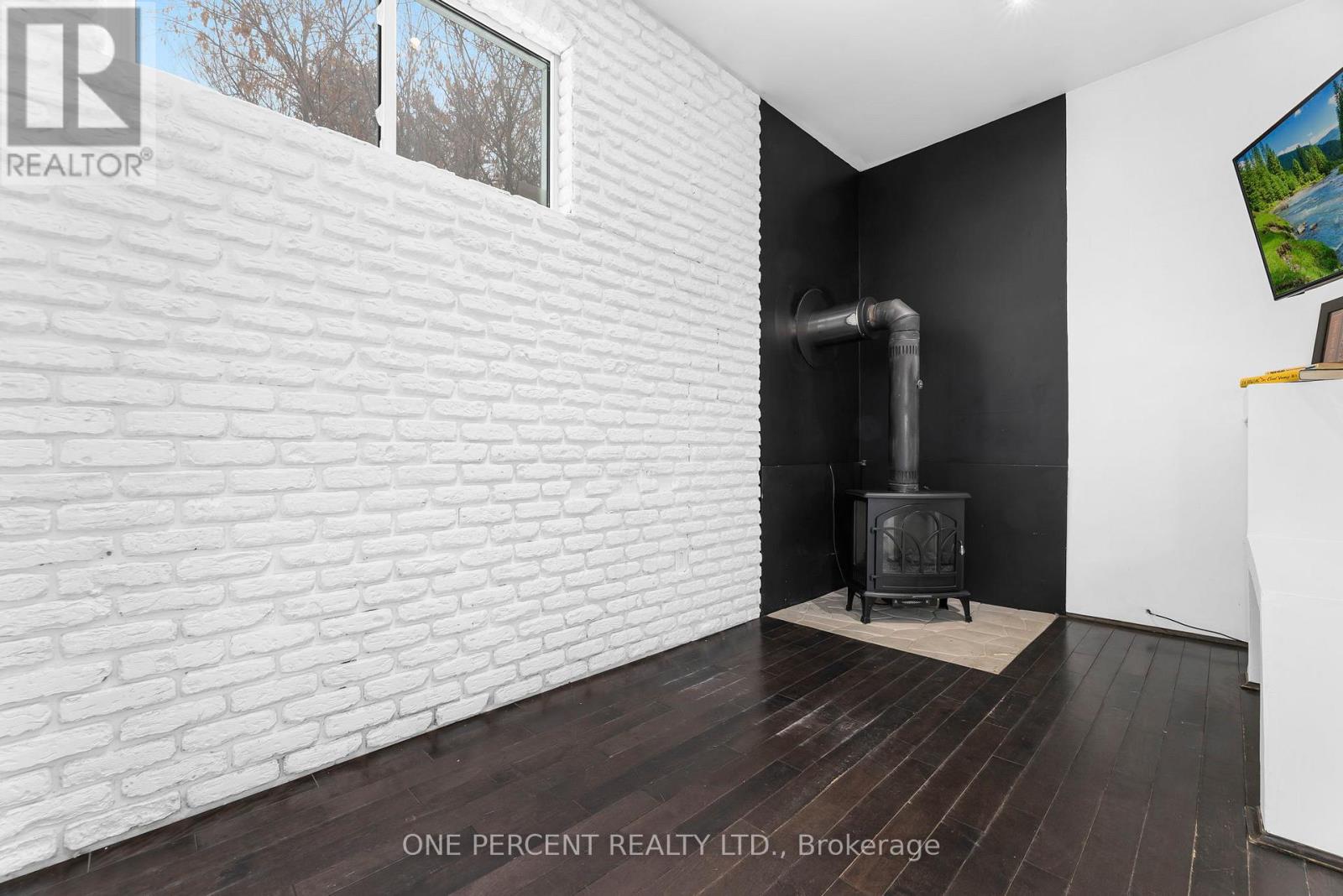 71 Cleak Avenue, Bancroft, Ontario  K0L 2S0 - Photo 7 - X12649134