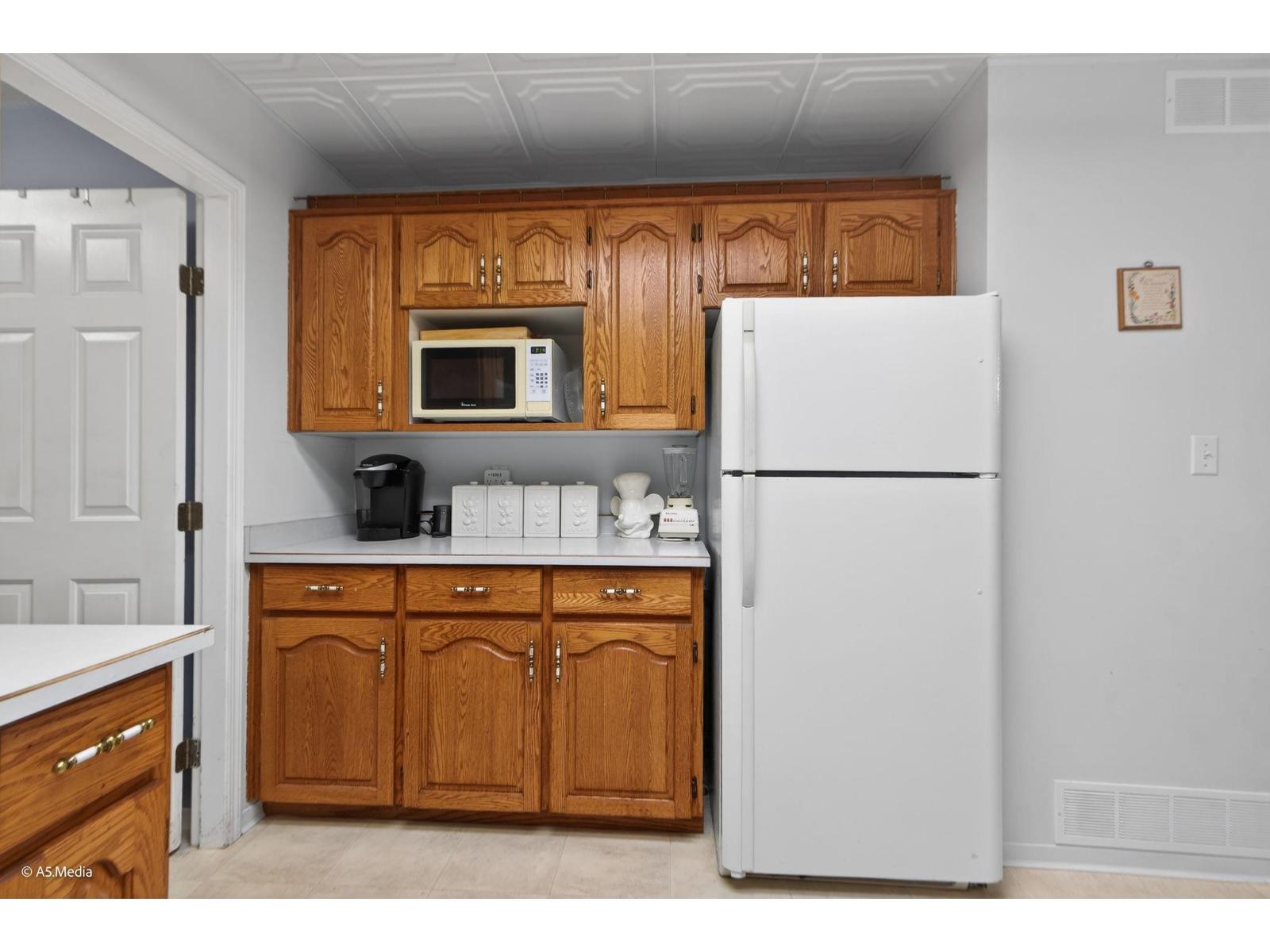 13747 63a Avenue, Surrey, British Columbia  V3X 1E6 - Photo 15 - R3074746