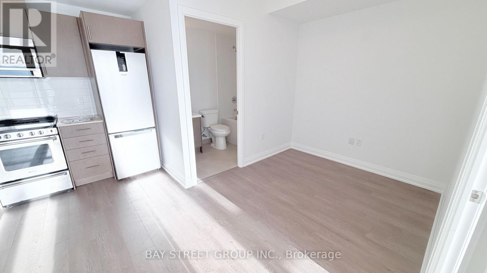 617 - 412 Silver Maple Road, Oakville, Ontario  L6H 6Z9 - Photo 14 - W12611544