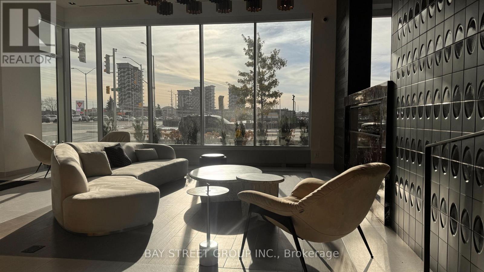 617 - 412 Silver Maple Road, Oakville, Ontario  L6H 6Z9 - Photo 20 - W12611544