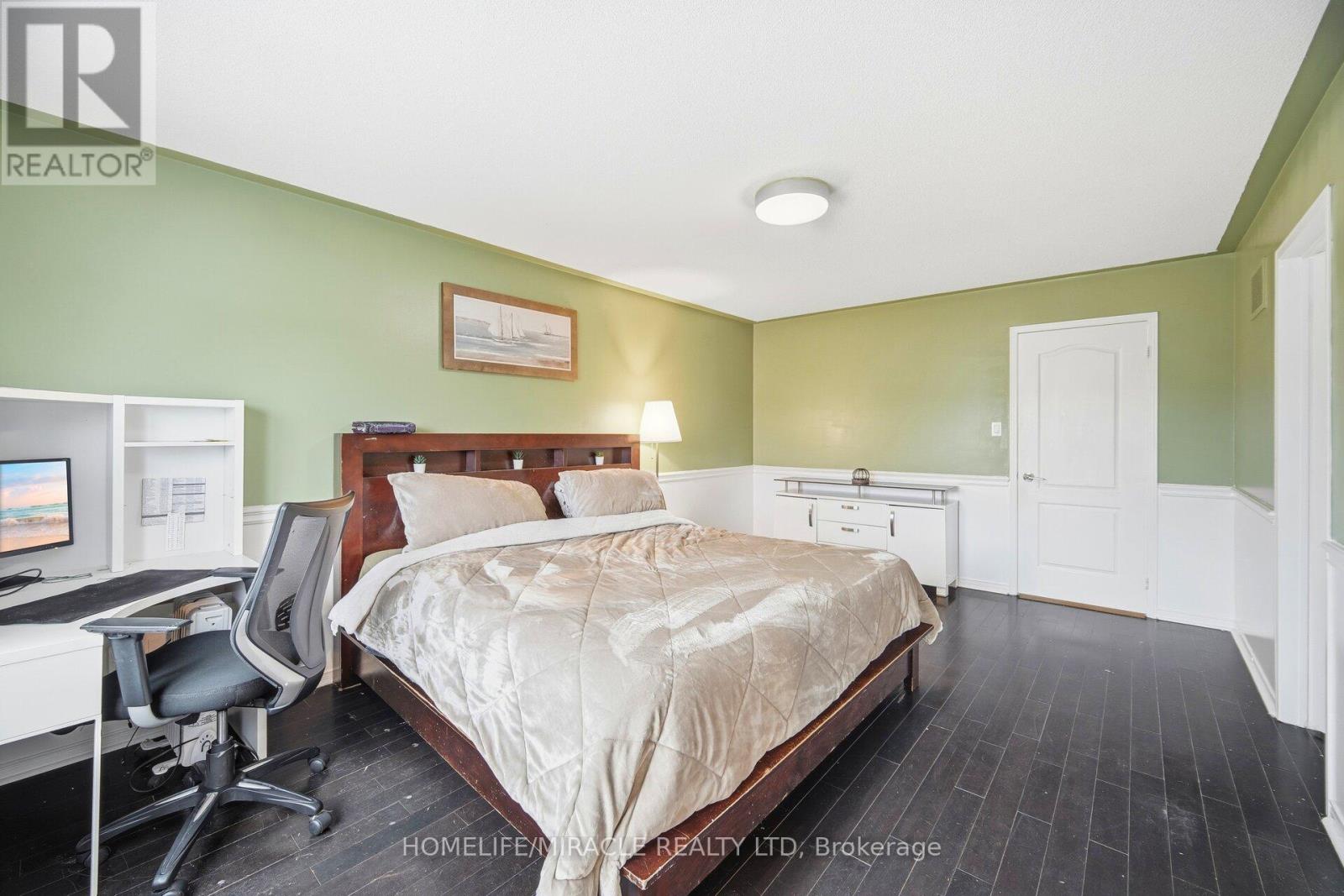 12 Hollingsworth Circle, Brampton, Ontario  L7A 0J7 - Photo 22 - W12649722