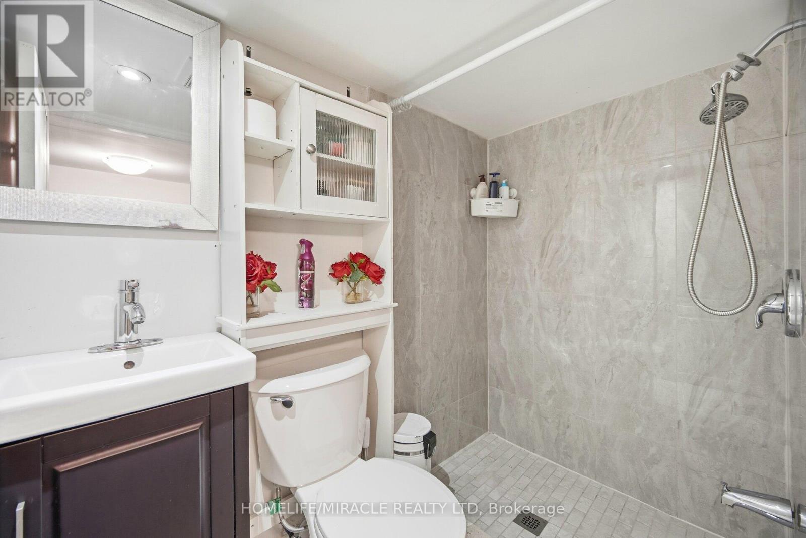 12 Hollingsworth Circle, Brampton, Ontario  L7A 0J7 - Photo 37 - W12649722