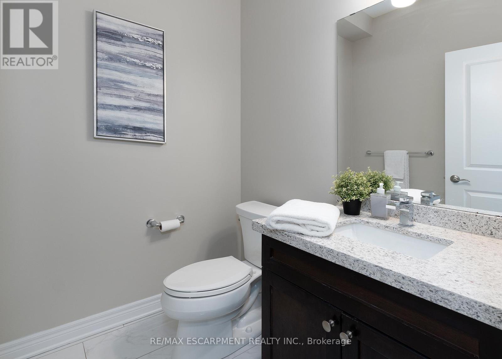 6 Laurent Avenue, Welland, Ontario  L3B 0E2 - Photo 11 - X12649716