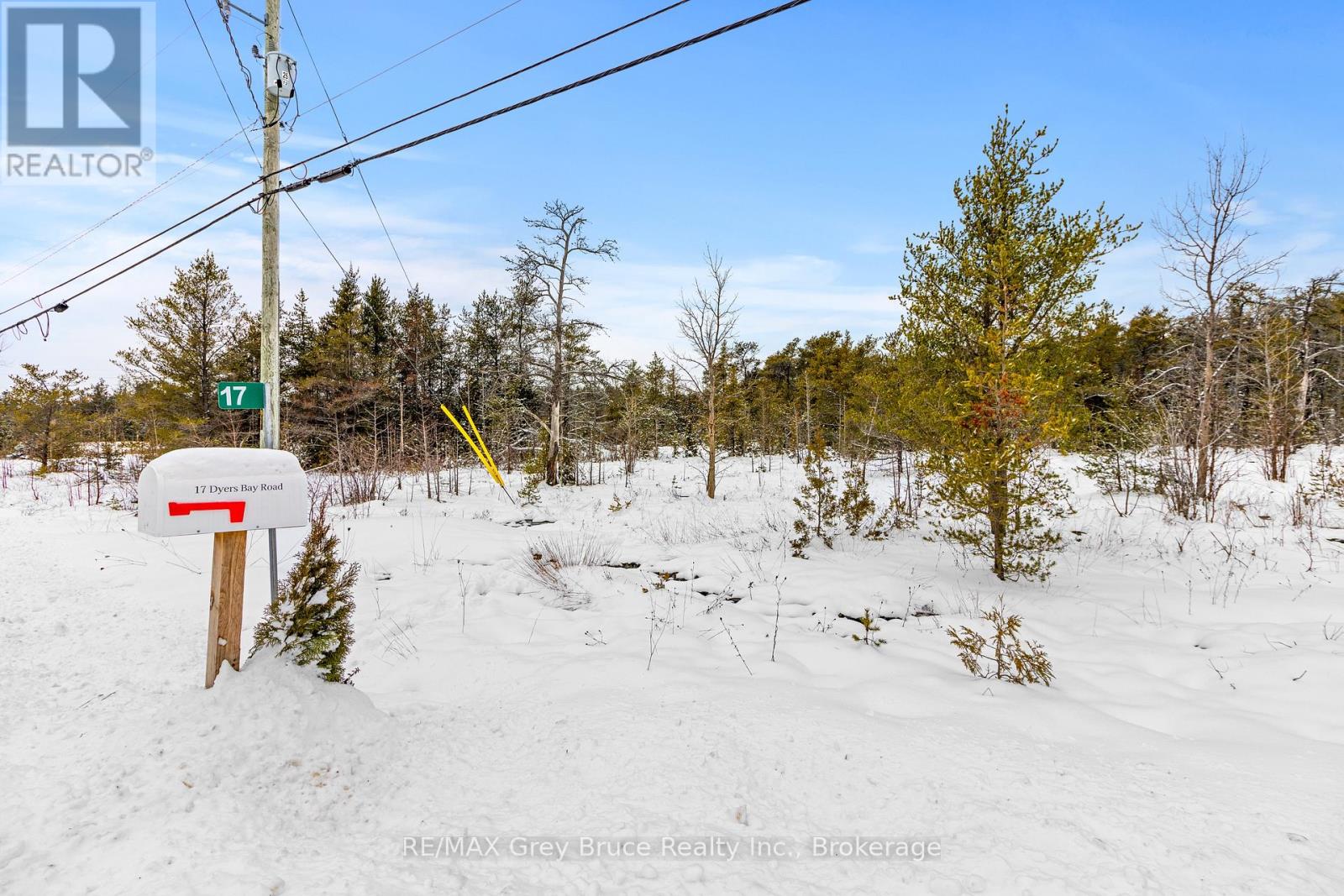 17 Dyers Bay Road, Northern Bruce Peninsula, Ontario  N0H 1Z0 - Photo 2 - X12649734