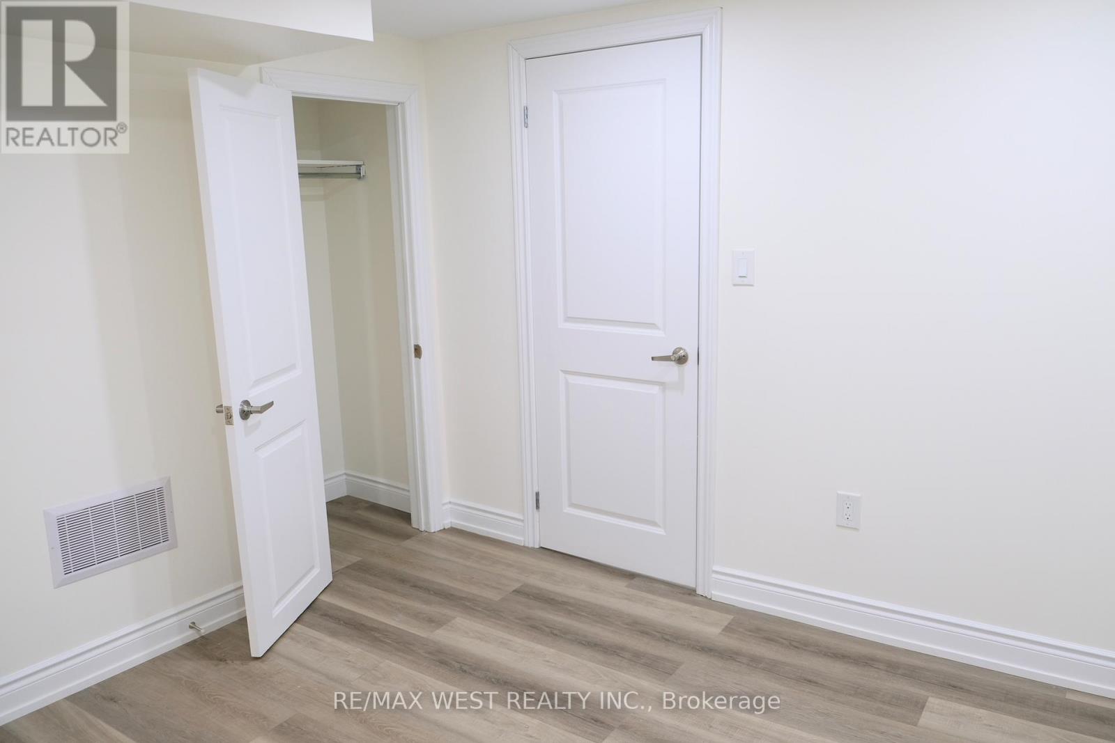 Bsmt - 244 Darcy Street, Oshawa (Centennial), Ontario  L1G 3B8 - Photo 10 - E12643312