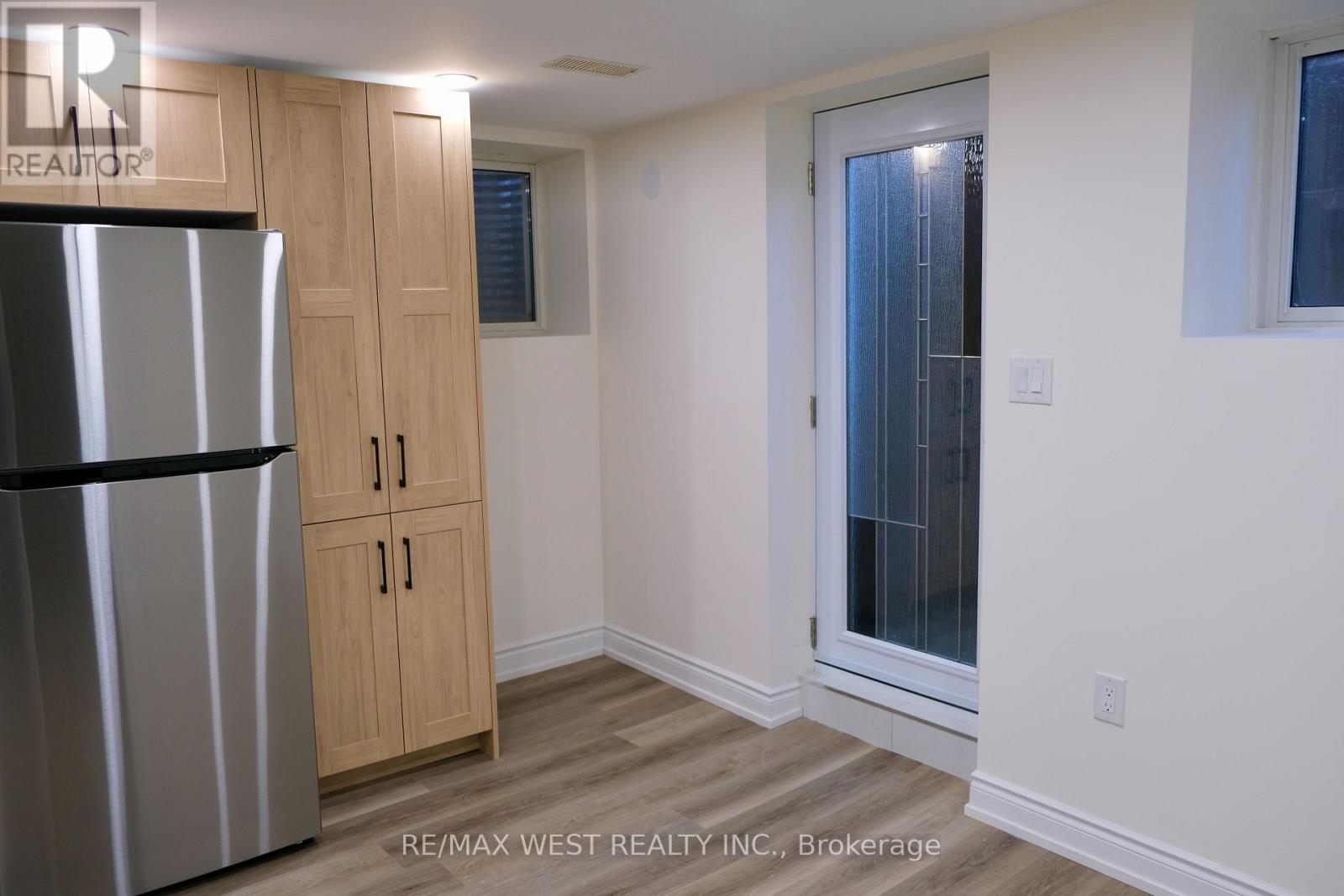 Bsmt - 244 Darcy Street, Oshawa (Centennial), Ontario  L1G 3B8 - Photo 4 - E12643312