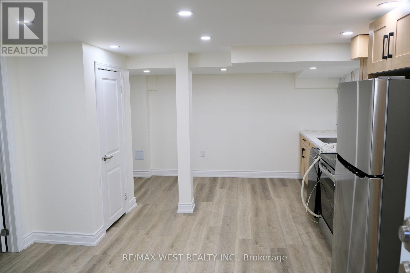 Bsmt - 244 Darcy Street, Oshawa (Centennial), Ontario  L1G 3B8 - Photo 8 - E12643312