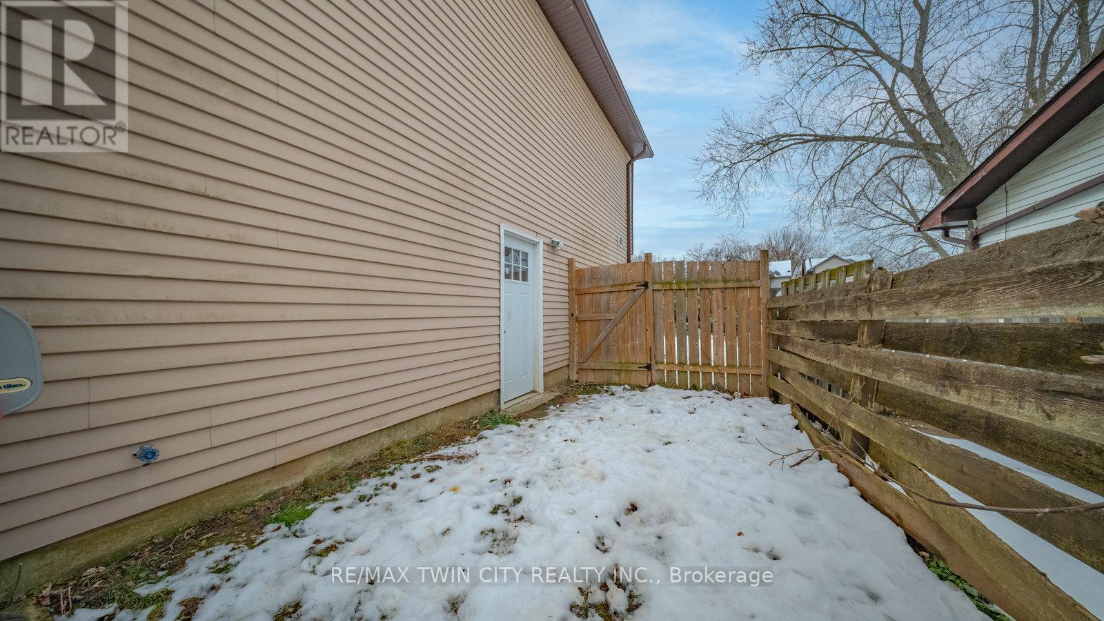 5 Enfield Crescent, Brantford, Ontario  N3P 1B3 - Photo 24 - X12649730