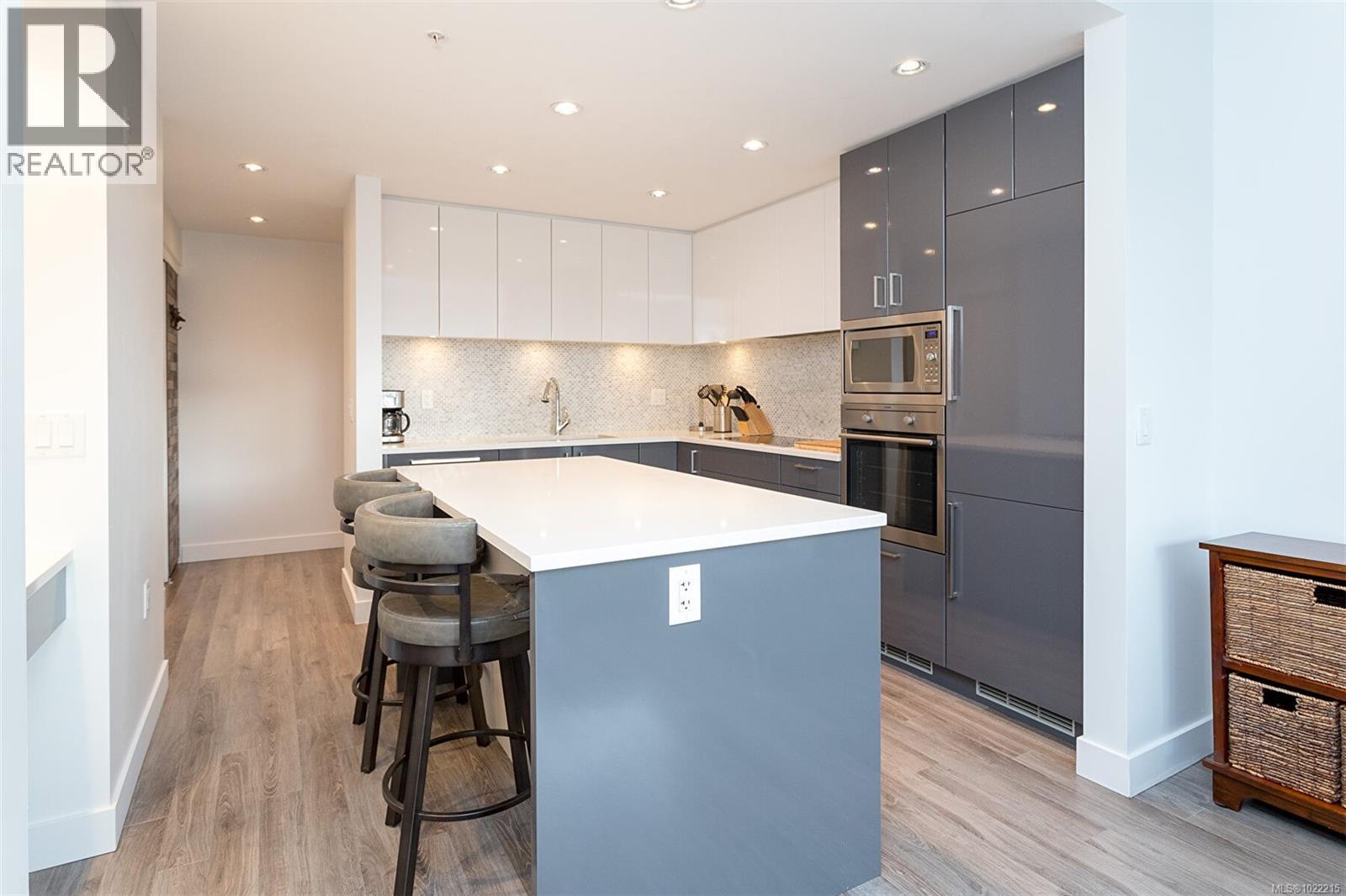 309 838 Broughton St, Victoria, British Columbia  V8W 1E4 - Photo 8 - 1022215