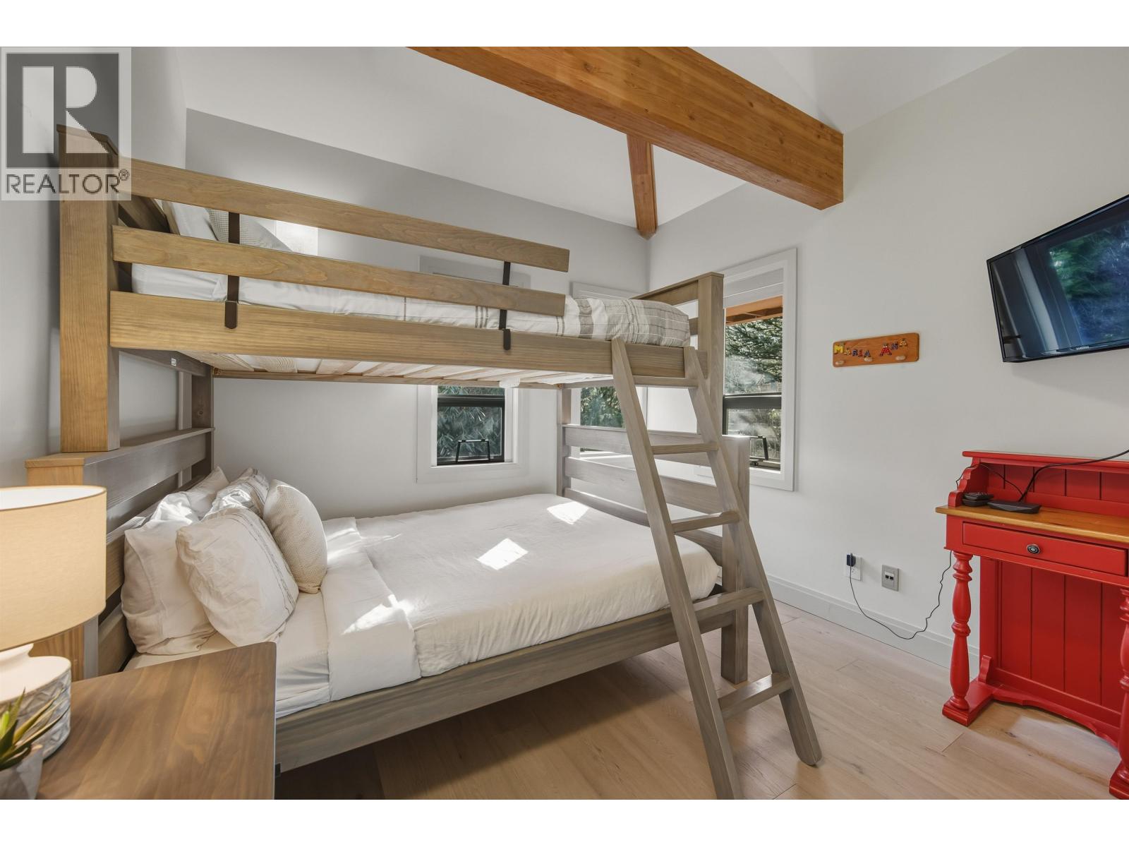 4813 Casabella Crescent, Whistler, British Columbia  V8E 0Z4 - Photo 13 - R3074947