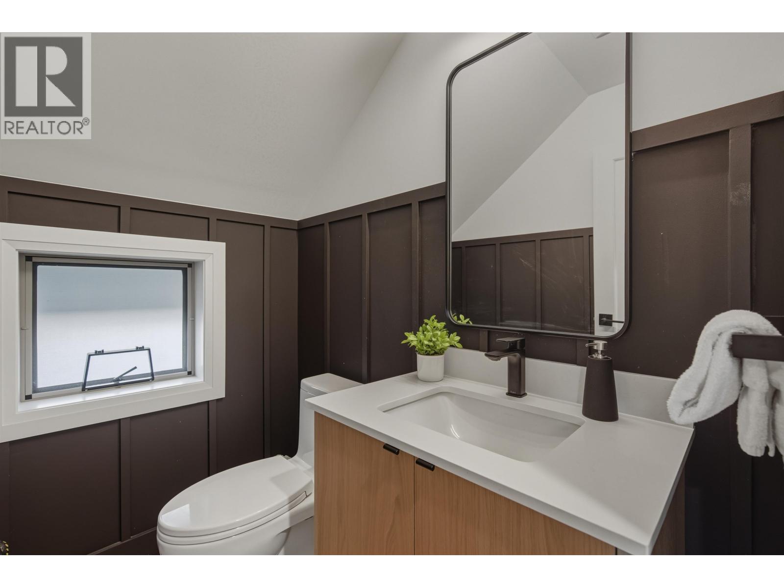 4813 Casabella Crescent, Whistler, British Columbia  V8E 0Z4 - Photo 19 - R3074947