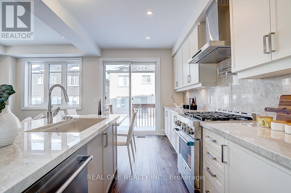 18 Mace Avenue, Richmond Hill, Ontario  L4E 1K8 - Photo 16 - N12649768