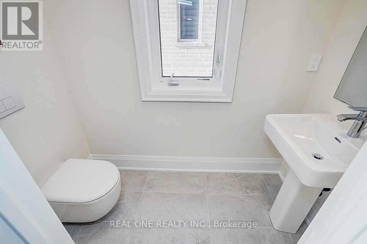 18 Mace Avenue, Richmond Hill, Ontario  L4E 1K8 - Photo 3 - N12649768