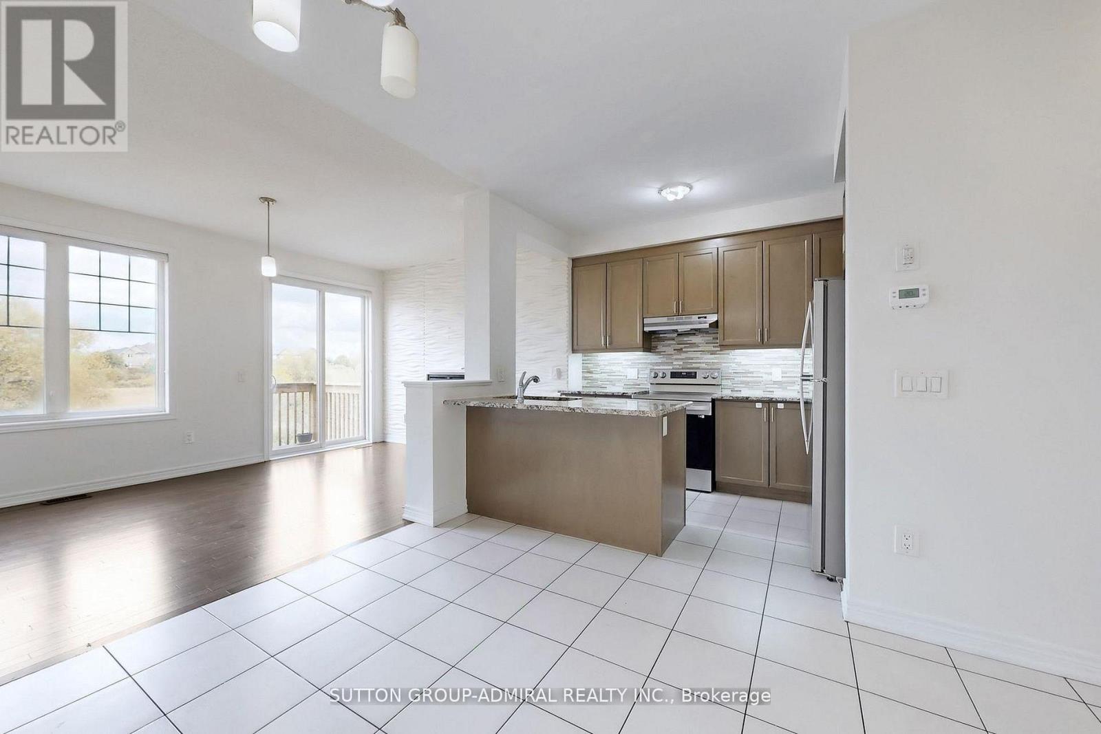 74 Davenfield Circle, Brampton, Ontario  L6P 4M2 - Photo 11 - W12649770