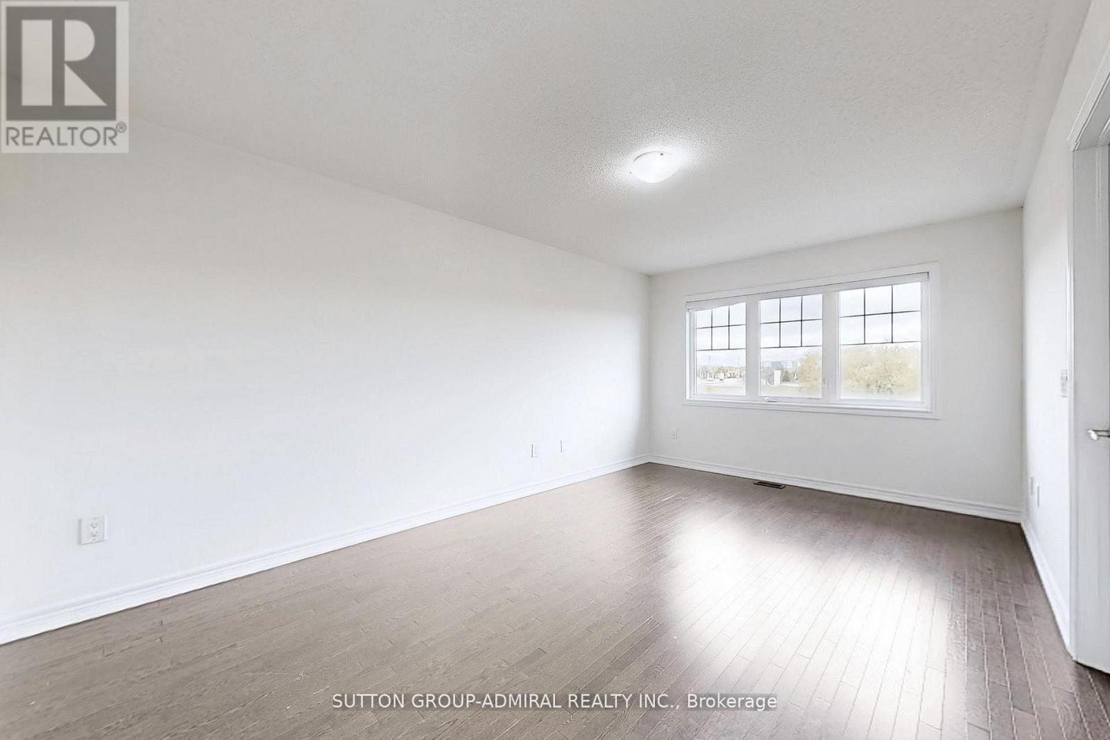 74 Davenfield Circle, Brampton, Ontario  L6P 4M2 - Photo 23 - W12649770