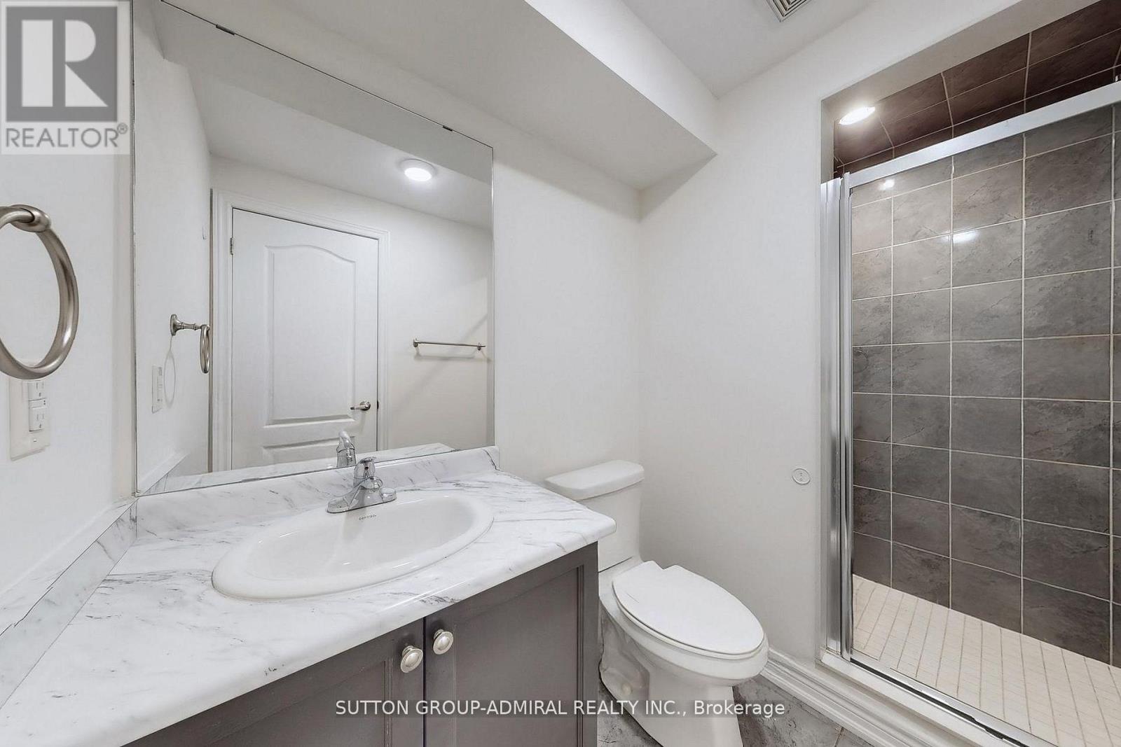 74 Davenfield Circle, Brampton, Ontario  L6P 4M2 - Photo 45 - W12649770