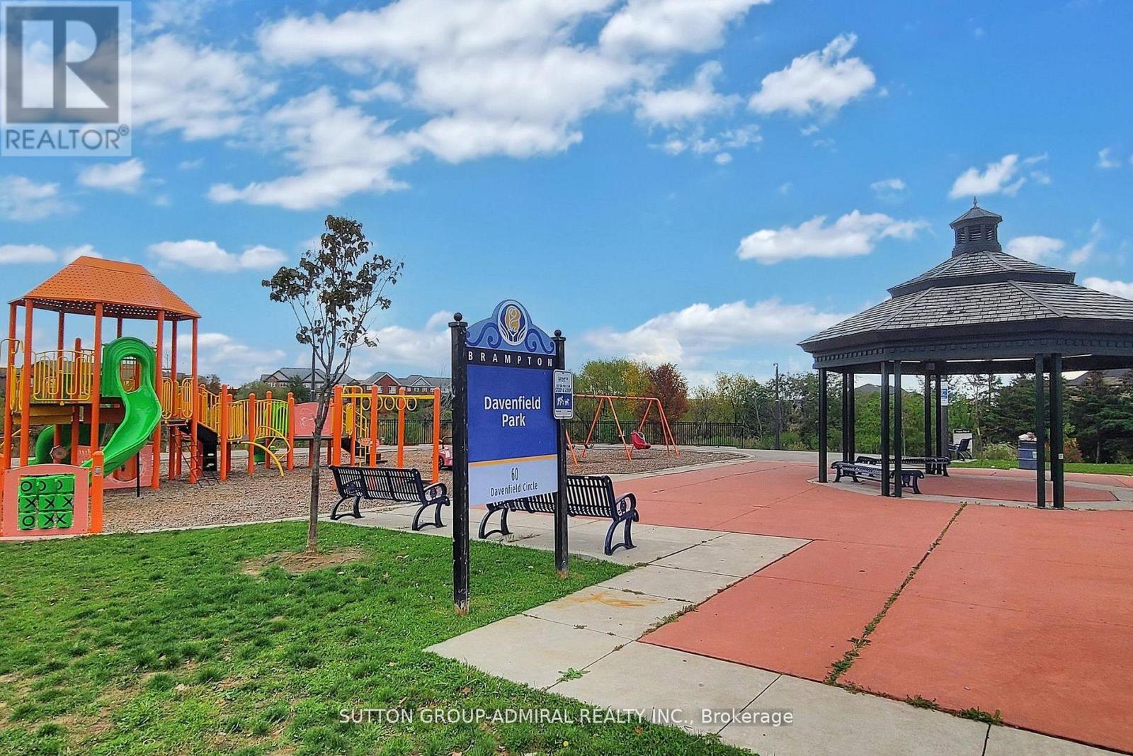 74 Davenfield Circle, Brampton, Ontario  L6P 4M2 - Photo 49 - W12649770