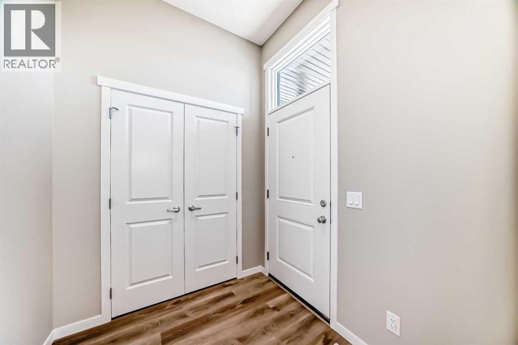 15 Magnolia Street, Calgary, Alberta  T3M 4C8 - Photo 2 - A2238787