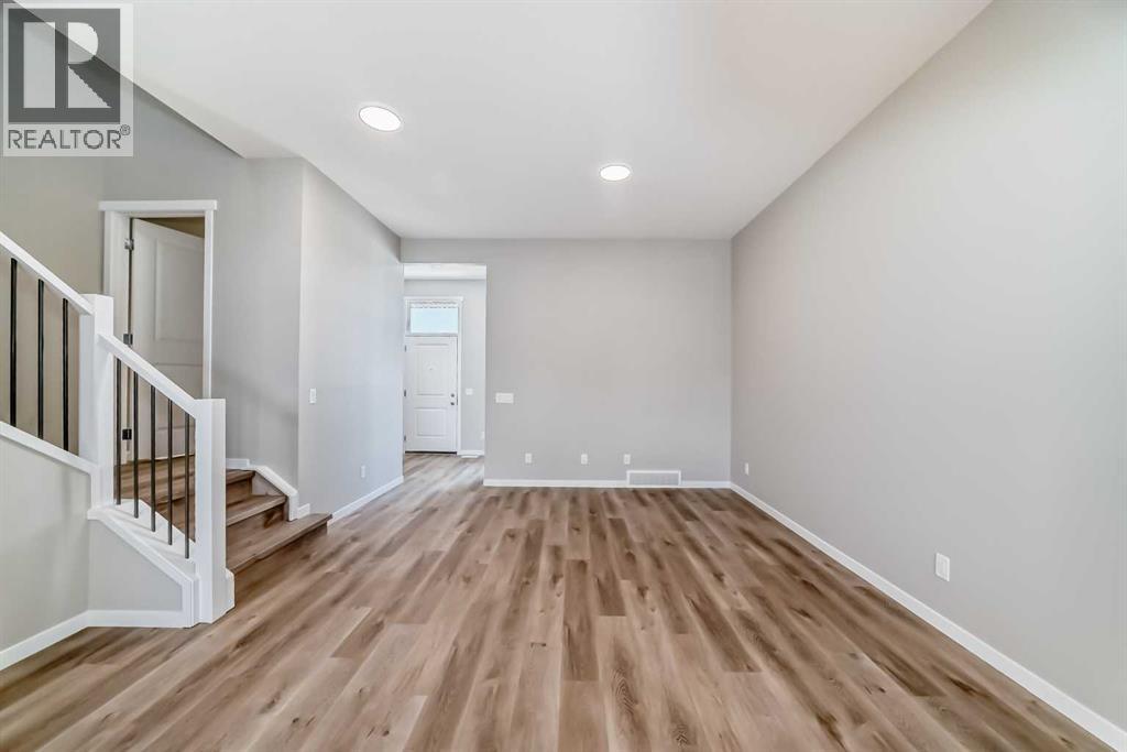 15 Magnolia Street, Calgary, Alberta  T3M 4C8 - Photo 14 - A2238787