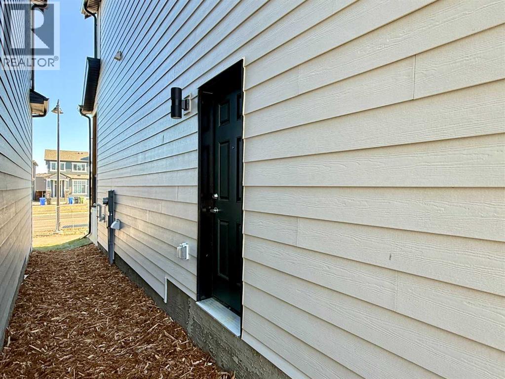 15 Magnolia Street, Calgary, Alberta  T3M 4C8 - Photo 42 - A2238787