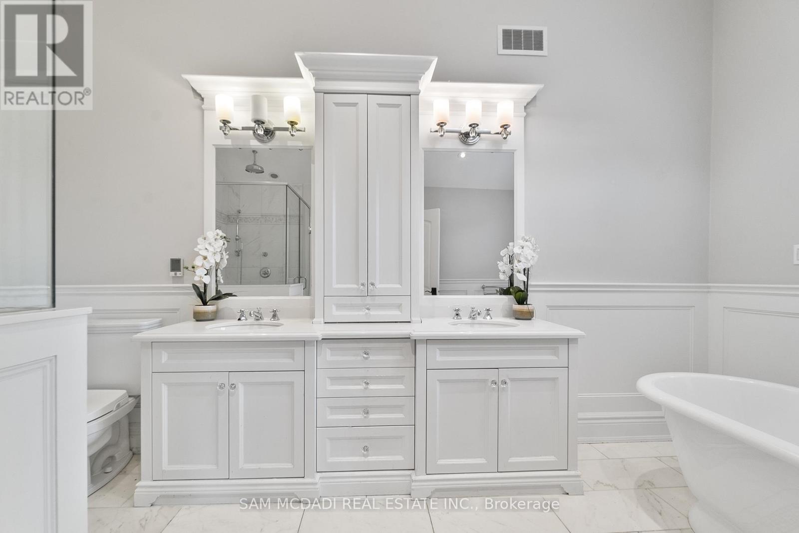 2552 Jarvis Street, Mississauga (Erindale), Ontario  L5C 2P6 - Photo 24 - W12538476