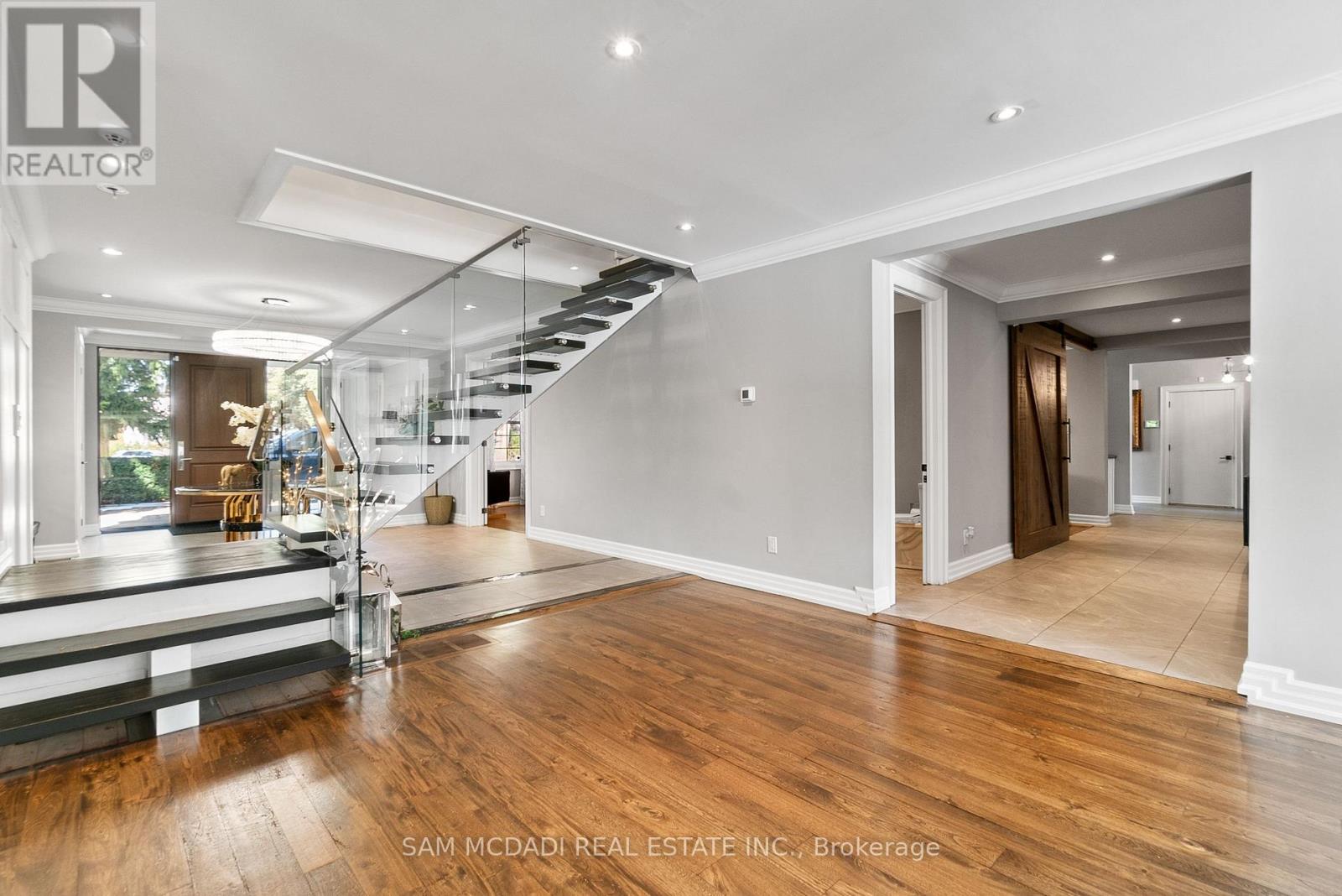 2552 Jarvis Street, Mississauga (Erindale), Ontario  L5C 2P6 - Photo 9 - W12538476