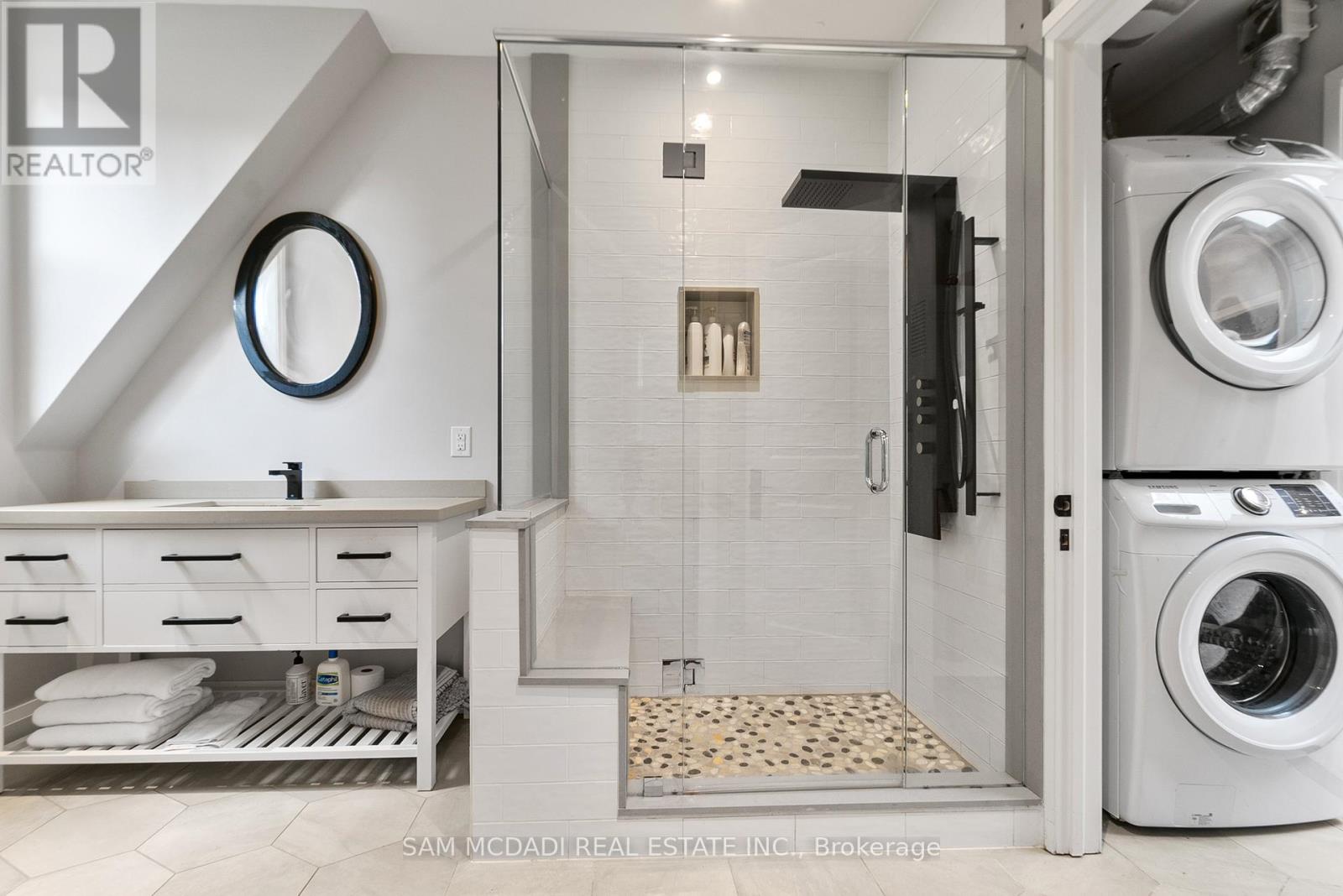 2552 Jarvis Street, Mississauga (Erindale), Ontario  L5C 2P6 - Photo 39 - W12538476