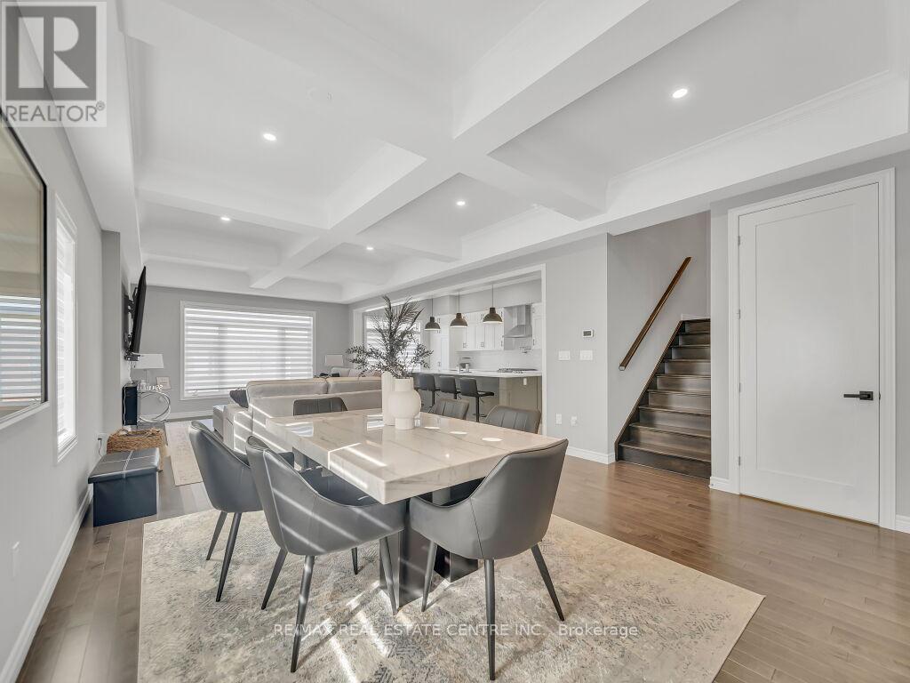 640 Florencedale Crescent, Kitchener, Ontario  N2R 0N4 - Photo 17 - X12445265