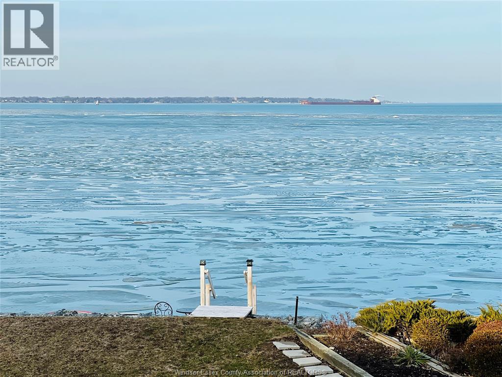 MLS# 25032020: 11360 RIVERSIDE DRIVE East, Windsor, Canada