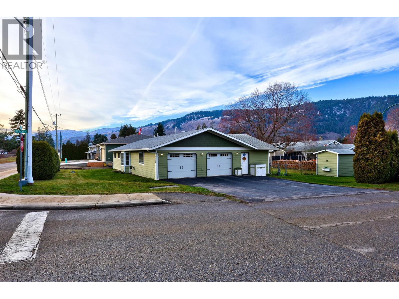 1110 Second Avenue, Chase, British Columbia