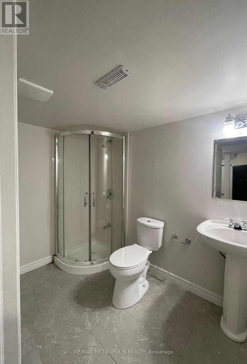 Lower - 58 Whitefoot Crescent, Ajax, Ontario  L1Z 2E2 - Photo 10 - E12649774