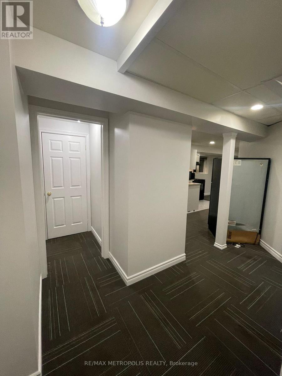 Lower - 58 Whitefoot Crescent, Ajax, Ontario  L1Z 2E2 - Photo 2 - E12649774