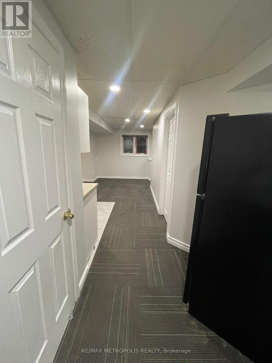 Lower - 58 Whitefoot Crescent, Ajax, Ontario  L1Z 2E2 - Photo 6 - E12649774