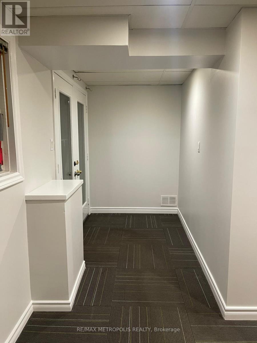 Lower - 58 Whitefoot Crescent, Ajax, Ontario  L1Z 2E2 - Photo 8 - E12649774