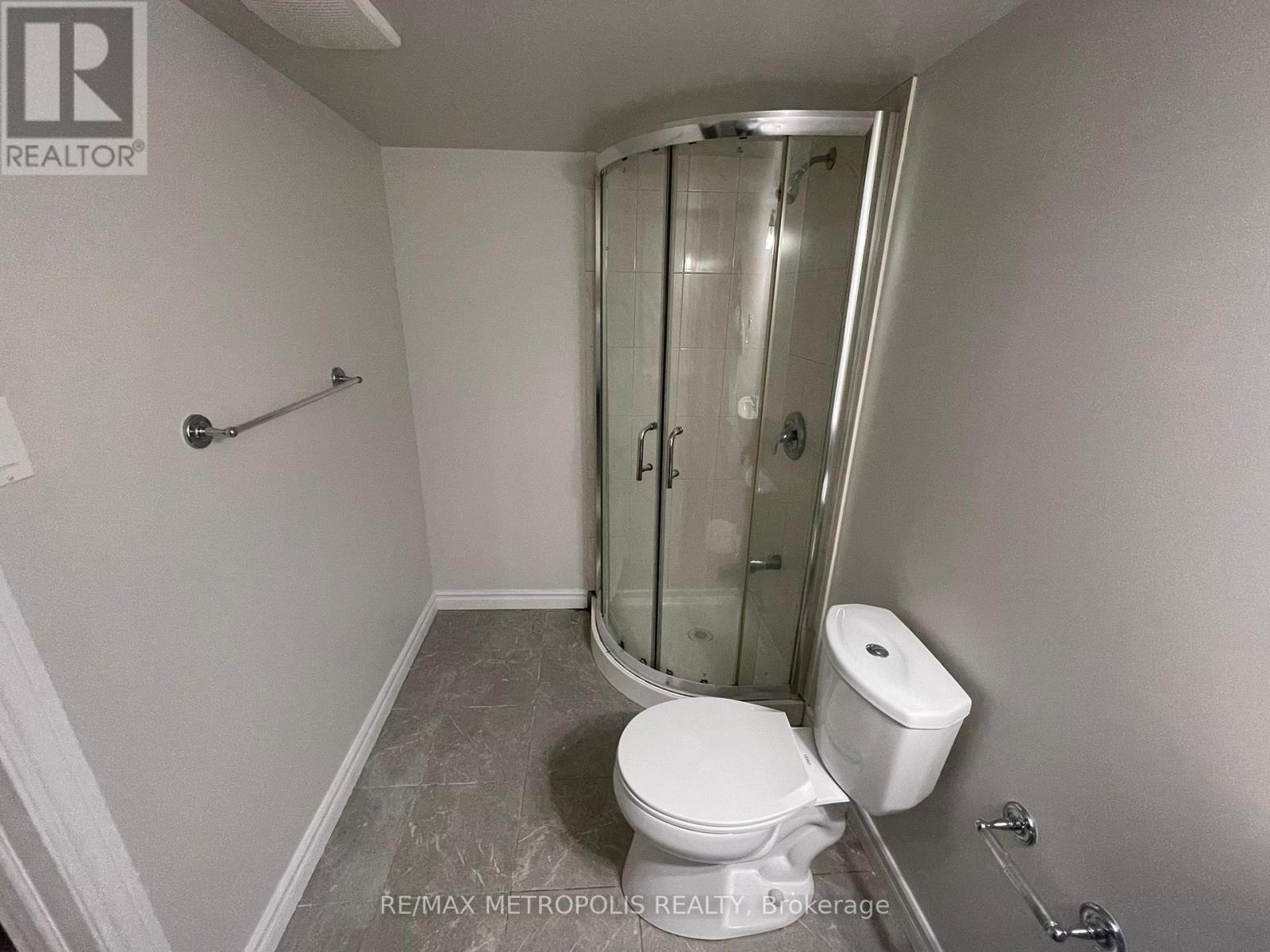 Lower - 58 Whitefoot Crescent, Ajax, Ontario  L1Z 2E2 - Photo 9 - E12649774