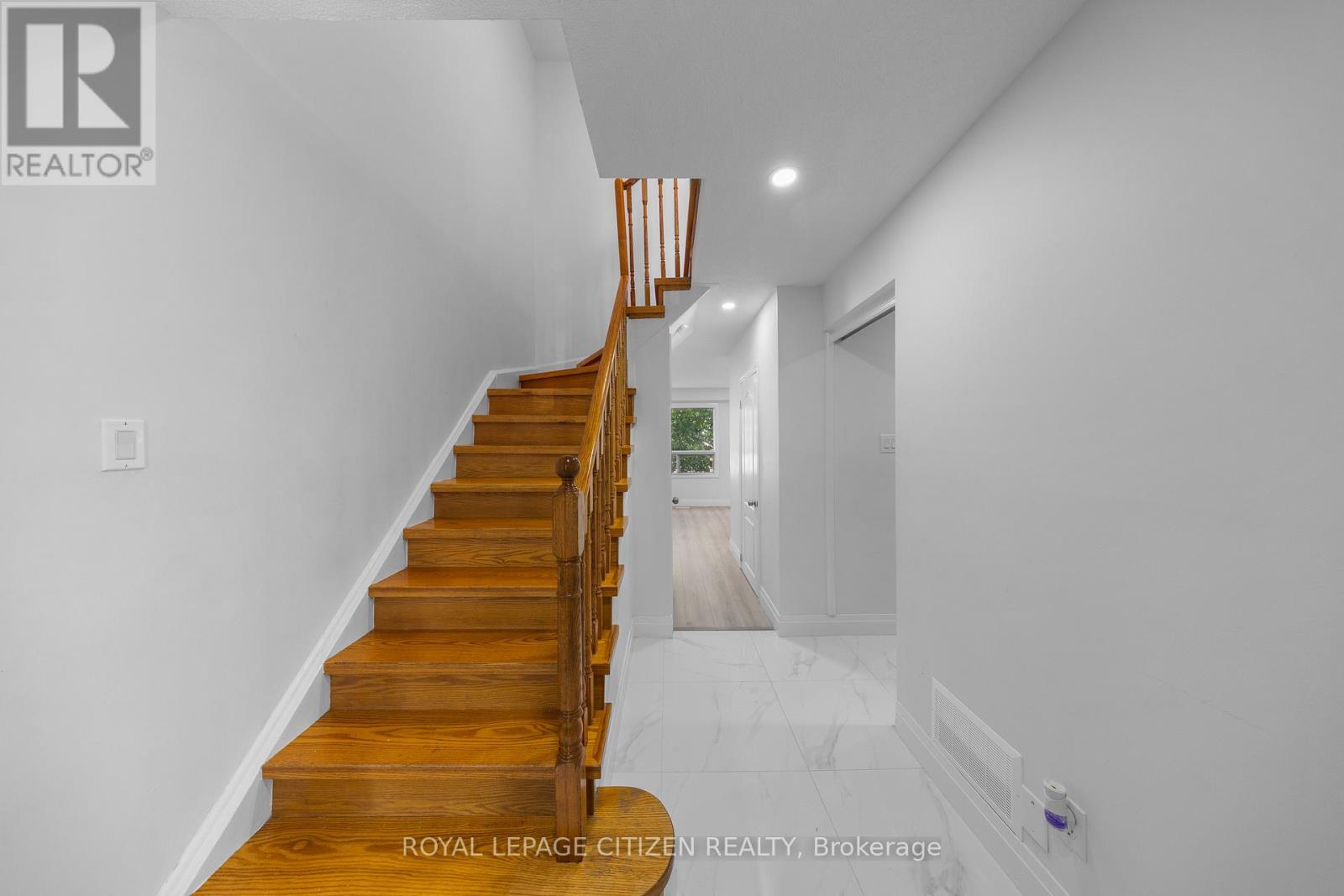 116 Ducatel Crescent, Ajax, Ontario  L1T 3B1 - Photo 2 - E12649778