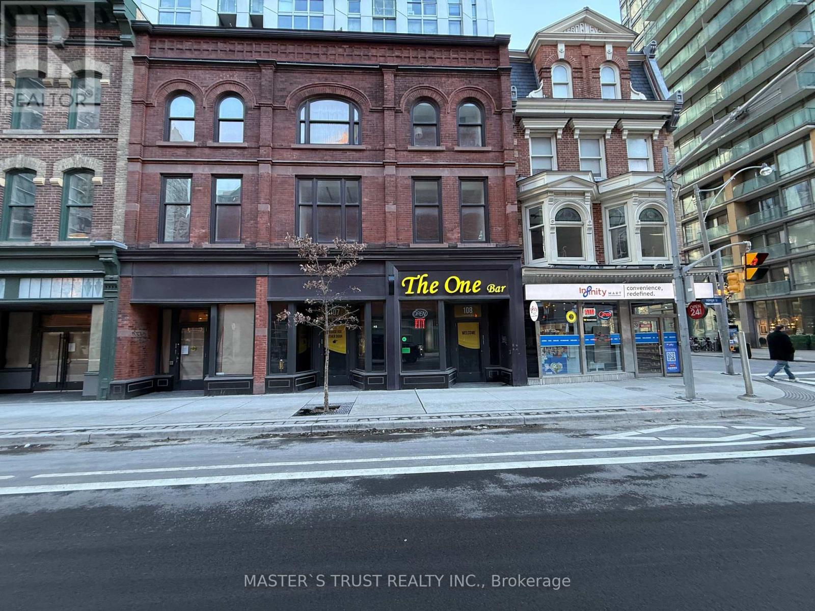 107-108-109 - 1 Yorkville Avenue, Toronto, Ontario  M4W 1L1 - Photo 3 - C12645116