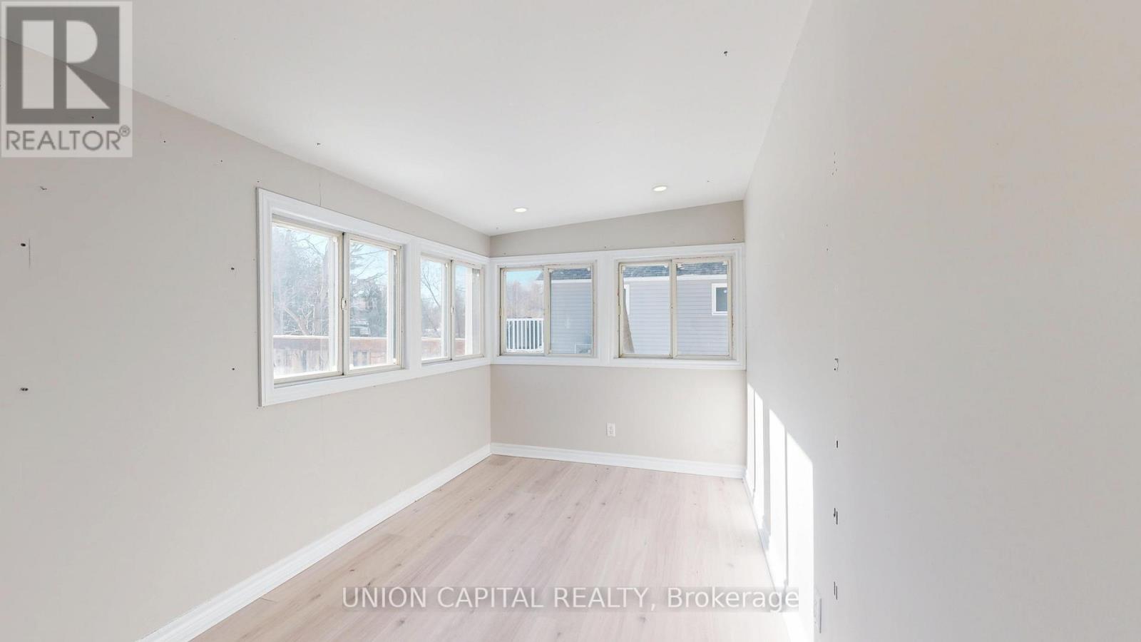 27 Connor Drive, Whitchurch-Stouffville, Ontario  L4A 2Z1 - Photo 10 - N12649304