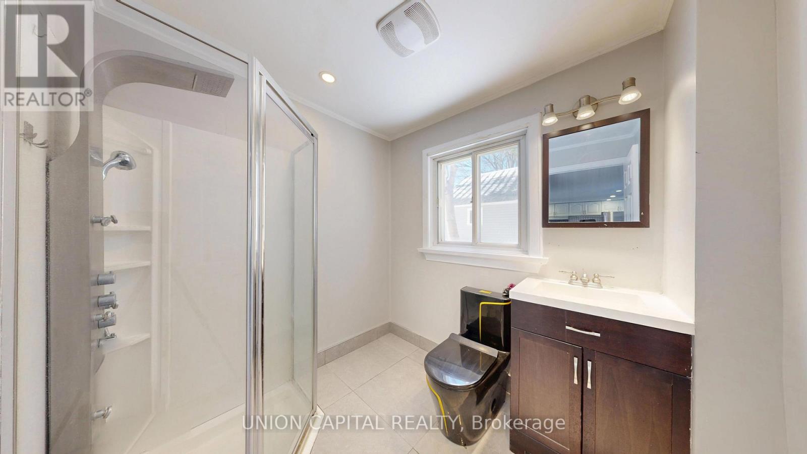 27 Connor Drive, Whitchurch-Stouffville, Ontario  L4A 2Z1 - Photo 11 - N12649304