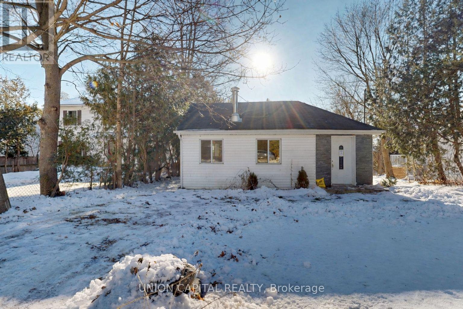 27 CONNOR DRIVE, Whitchurch-Stouffville, Ontario