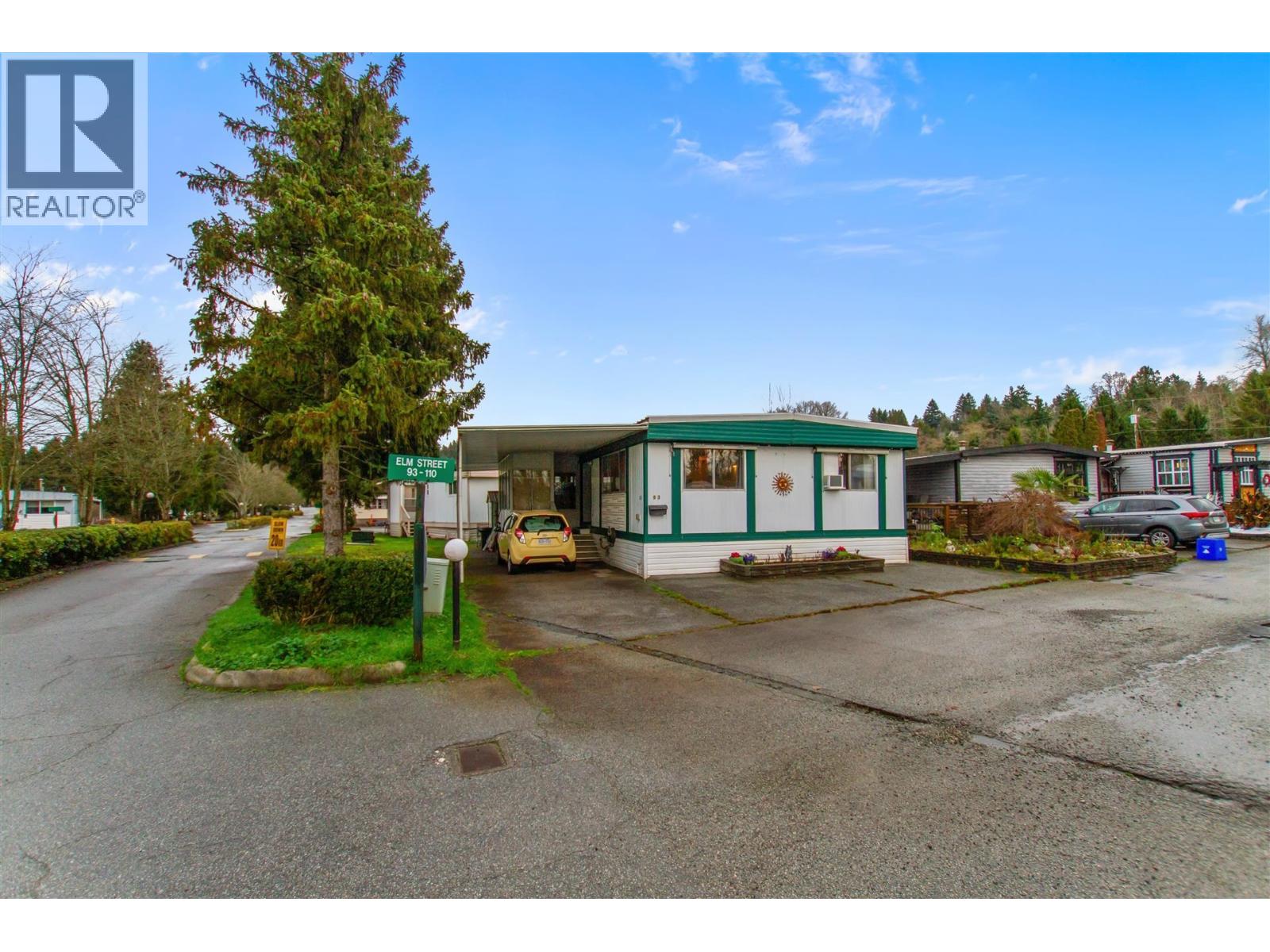 93 201 CAYER STREET, Coquitlam, British Columbia