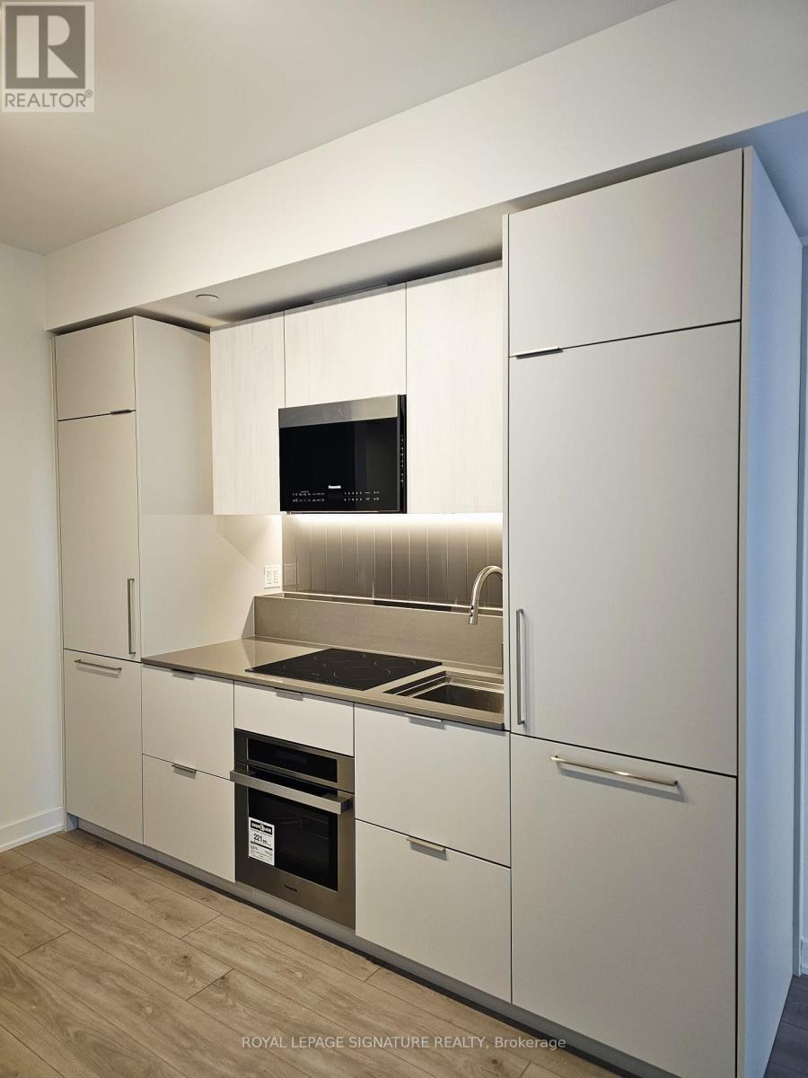 309 - 1 Fairview Road E, Mississauga, Ontario  L5A 0B4 - Photo 8 - W12649492