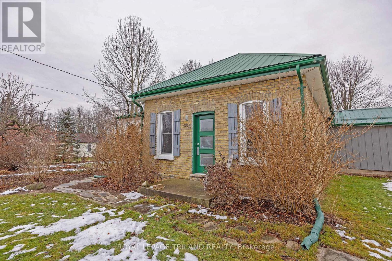 9855 John Street N, Southwold, Ontario  N0L 2E0 - Photo 2 - X12649788
