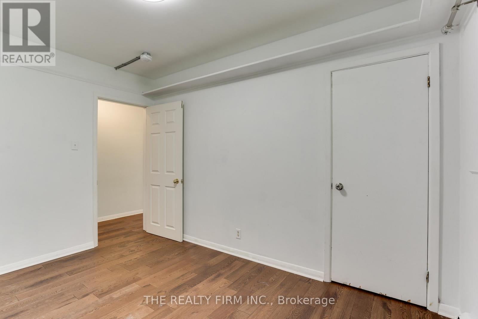 Main - 425 Ridout Street S, London South, Ontario  N6C 4A2 - Photo 11 - X12649798