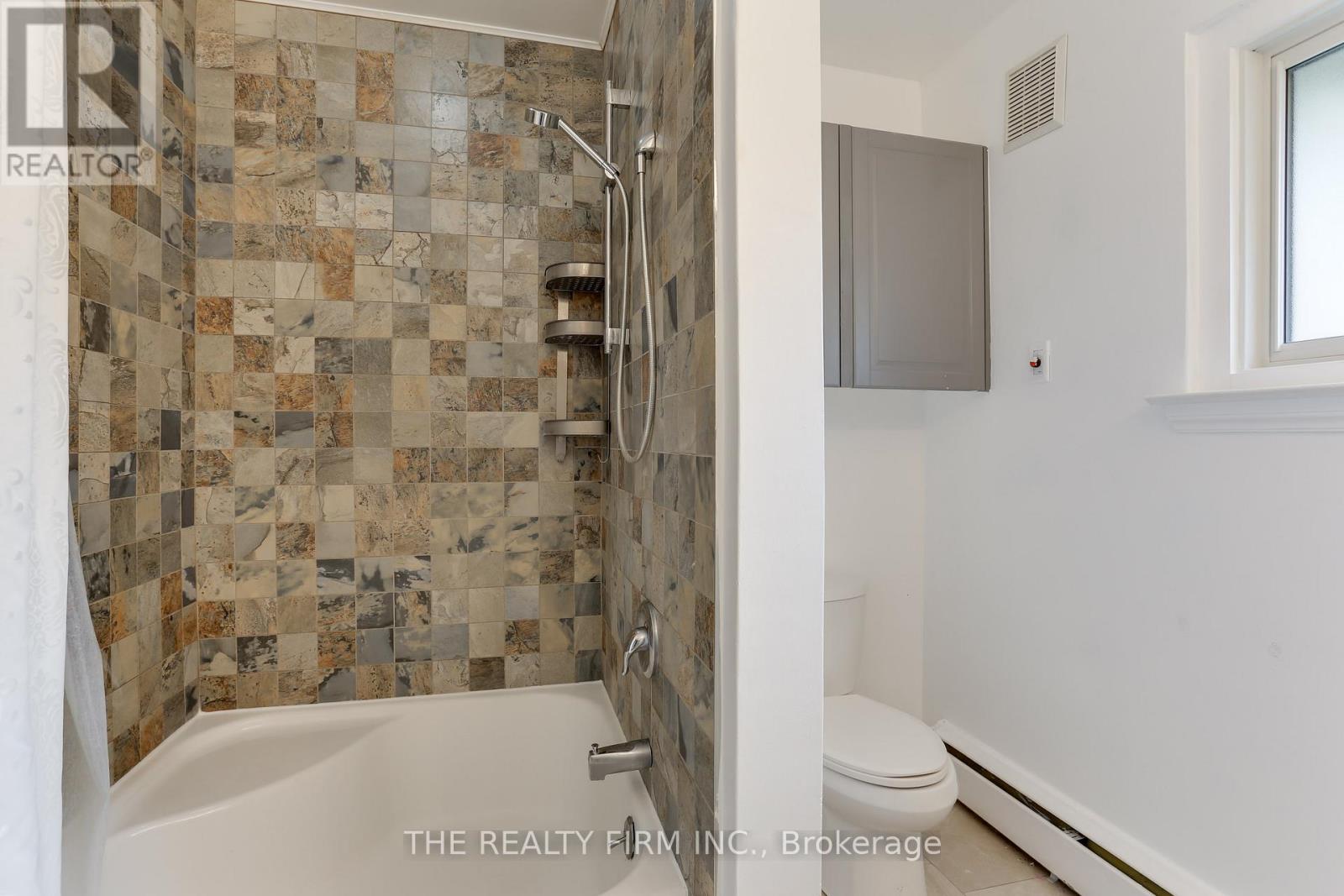 Main - 425 Ridout Street S, London South, Ontario  N6C 4A2 - Photo 18 - X12649798