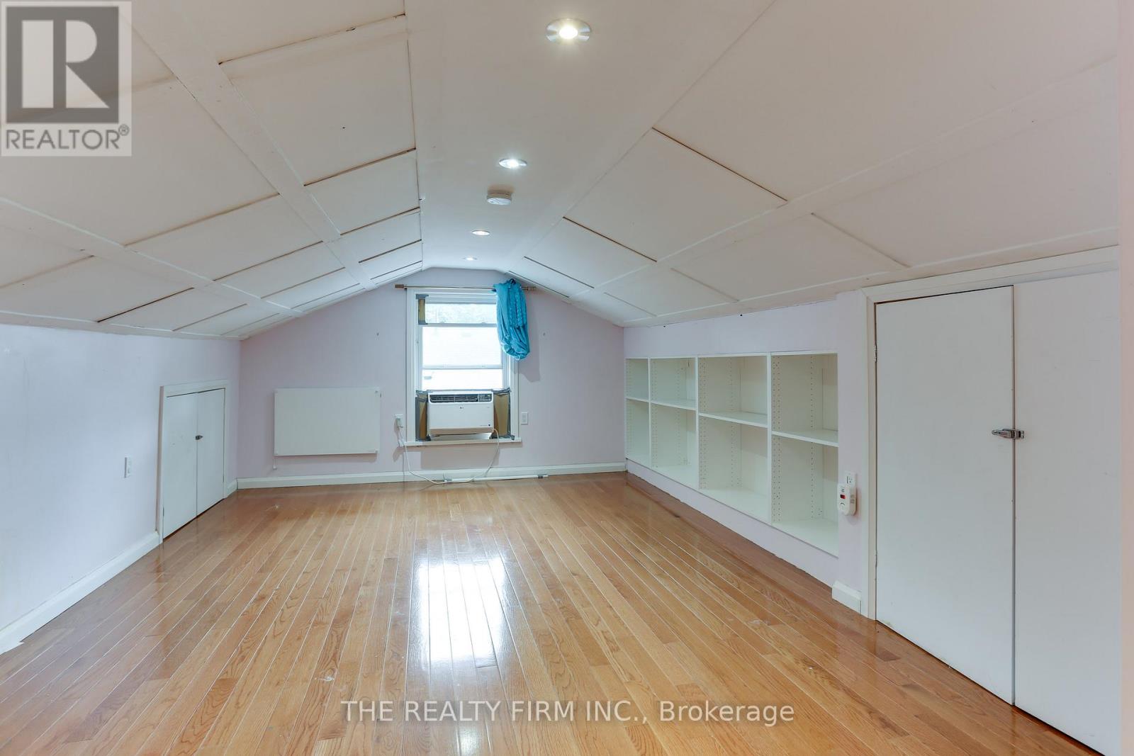 Main - 425 Ridout Street S, London South, Ontario  N6C 4A2 - Photo 19 - X12649798