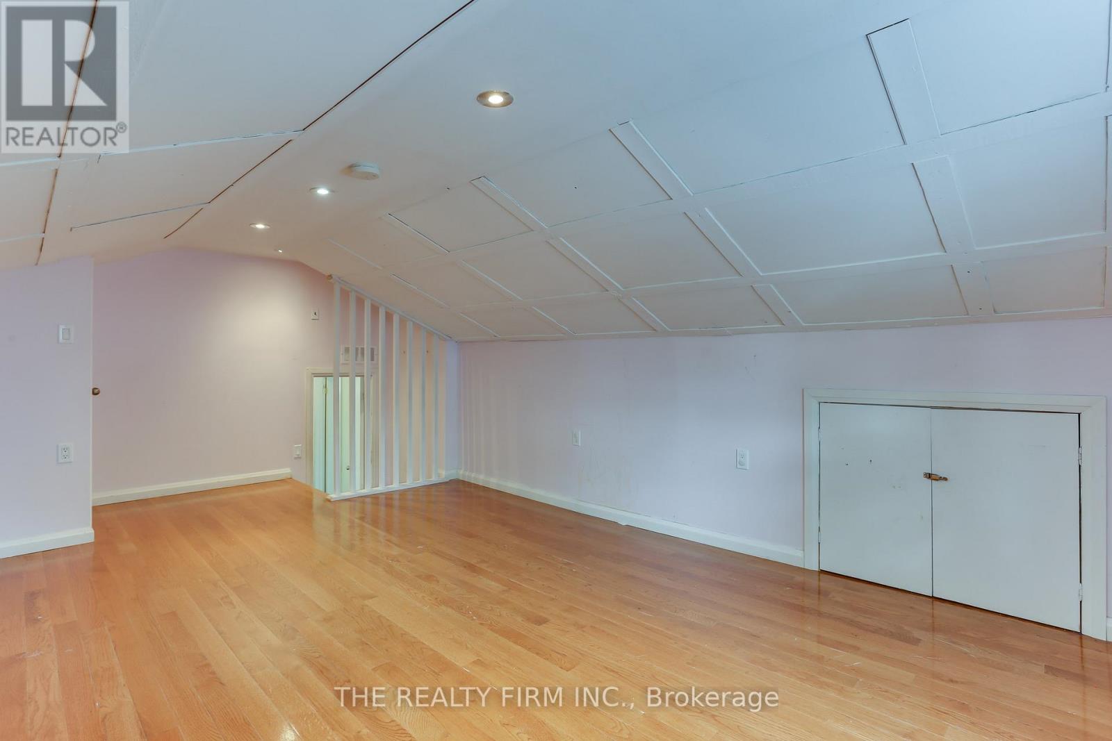 Main - 425 Ridout Street S, London South, Ontario  N6C 4A2 - Photo 20 - X12649798